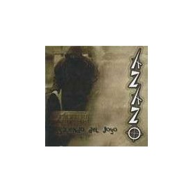 AZAZO saliendo del joyo CD