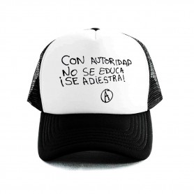 con autoridad no se educa gorra