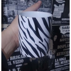 Estampado blanco negro taza