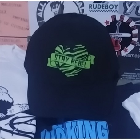 Stay rebel gorra REBAJADA